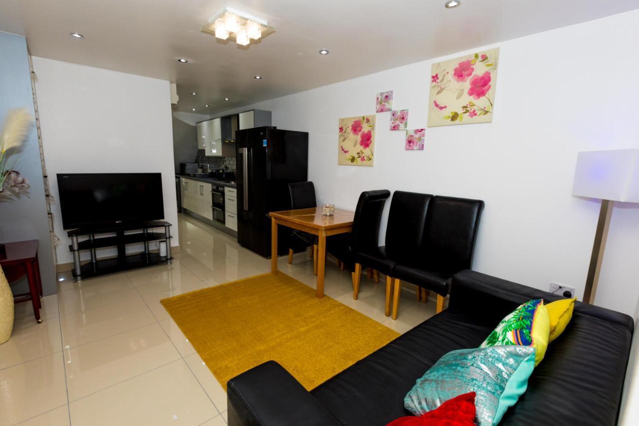 Comfortable Stay In Shirley, Solihull - Room-2 Buitenkant foto